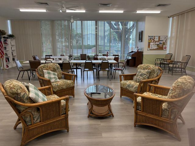 2650 W GOLF Boulevard 165, Pompano Beach, FL 33064