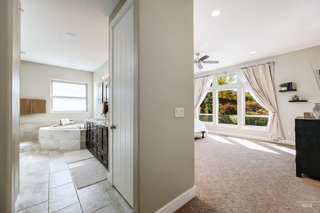 3833 Sage Creek Drive, Boise, ID 83714