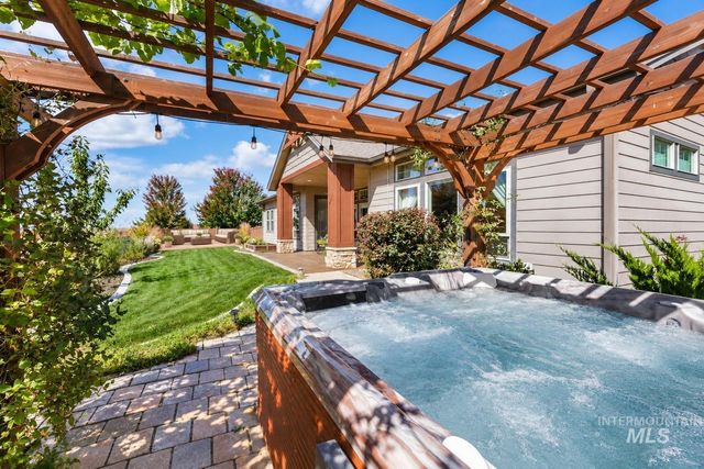 3833 Sage Creek Drive, Boise, ID 83714
