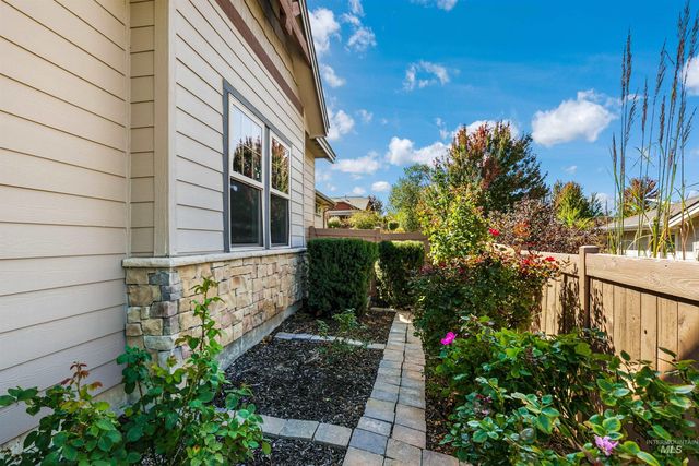 3833 Sage Creek Drive, Boise, ID 83714