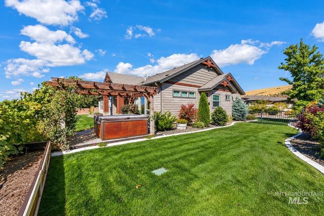 3833 Sage Creek Drive, Boise, ID 83714