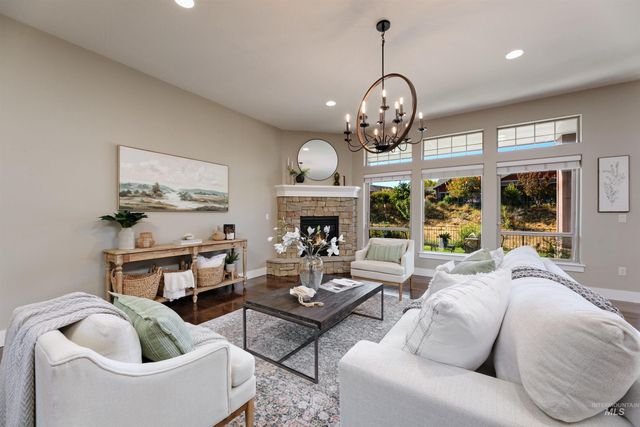 3833 Sage Creek Drive, Boise, ID 83714