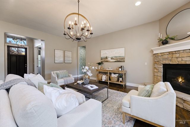 3833 Sage Creek Drive, Boise, ID 83714