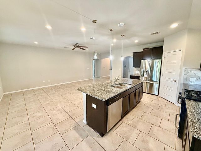 513 Longhorn Cavern RD, Leander, TX 78641