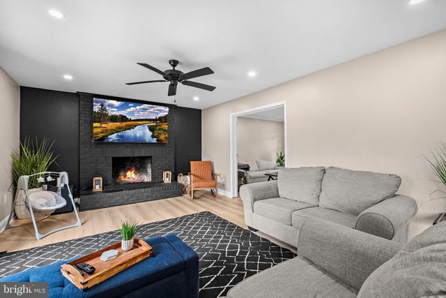 8806 BLACK ALDER DR, Alexandria, VA 22309