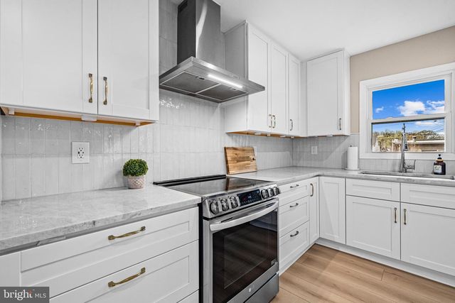 8806 BLACK ALDER DR, Alexandria, VA 22309