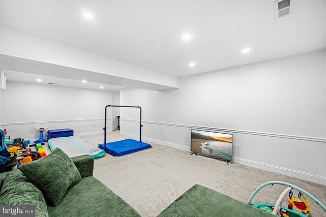 8806 BLACK ALDER DR, Alexandria, VA 22309