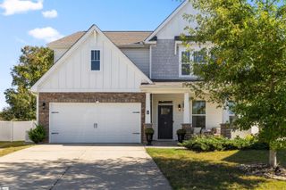 8 Valeria Place, Simpsonville, SC 29681