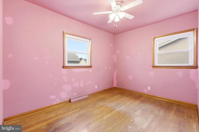 521 LEON AVE, Delran, NJ 08075