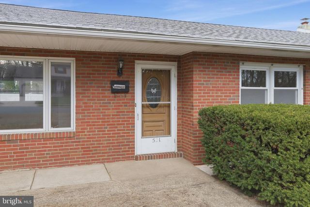 521 LEON AVE, Delran, NJ 08075