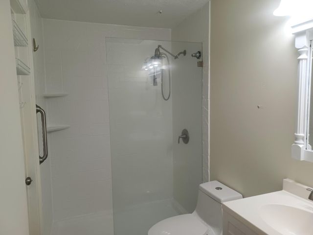 128 April Point Drive S, Conroe, TX 77356