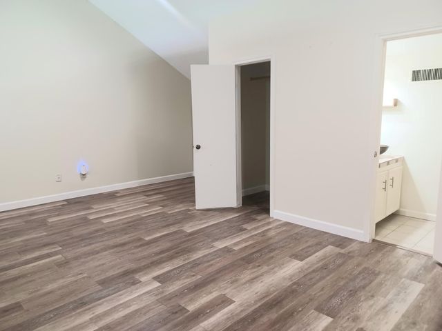 128 April Point Drive S, Conroe, TX 77356