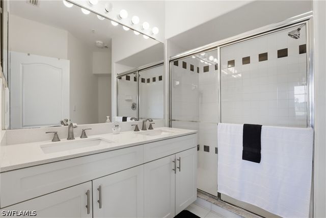 1290 Sweetwater CV 5101, Naples, FL 34110