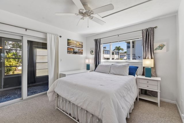 2286 Lake Osborne Drive Apt. 4, Lake Worth Beach, FL 33461