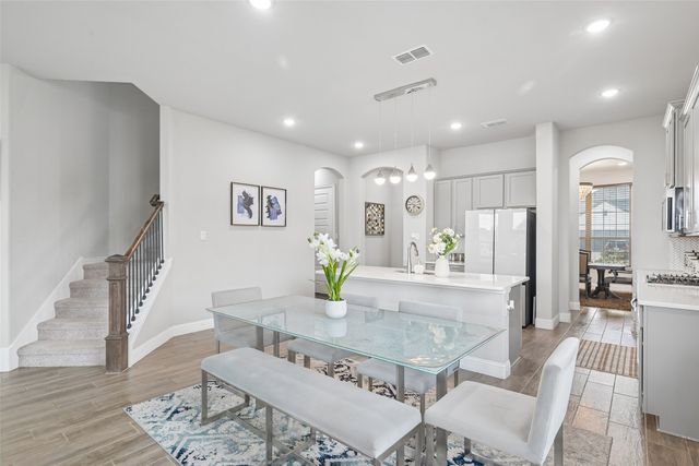2923 Grand Lookout Lane, Arlington, TX 76001