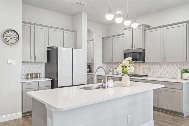 2923 Grand Lookout Lane, Arlington, TX 76001