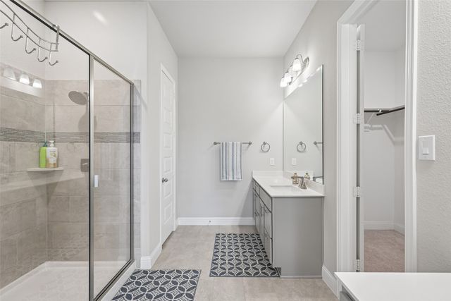 2923 Grand Lookout Lane, Arlington, TX 76001
