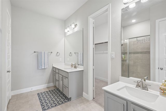 2923 Grand Lookout Lane, Arlington, TX 76001