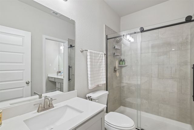 2923 Grand Lookout Lane, Arlington, TX 76001