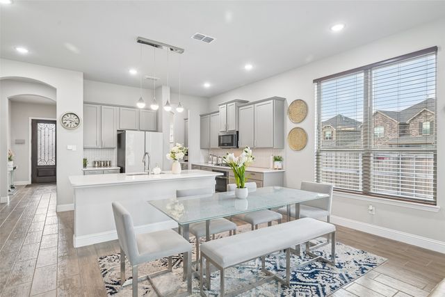 2923 Grand Lookout Lane, Arlington, TX 76001