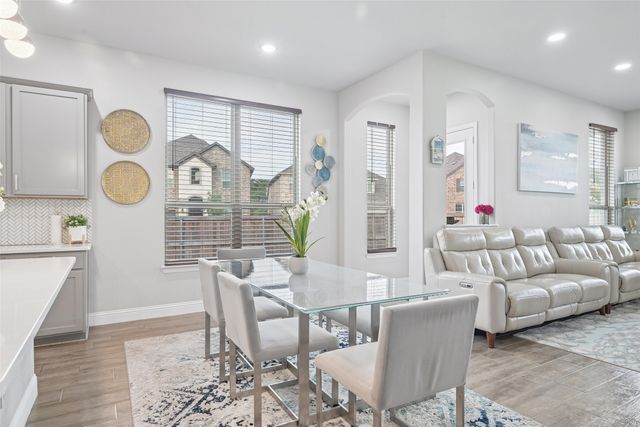 2923 Grand Lookout Lane, Arlington, TX 76001
