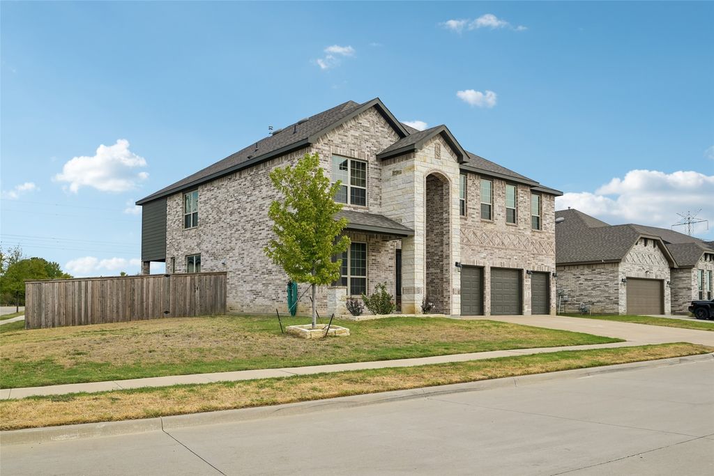 2923 Grand Lookout Lane, Arlington, TX 76001 — photo 3