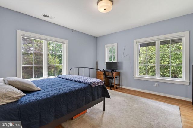 1831 OPALOCKA DR, Mclean, VA 22101