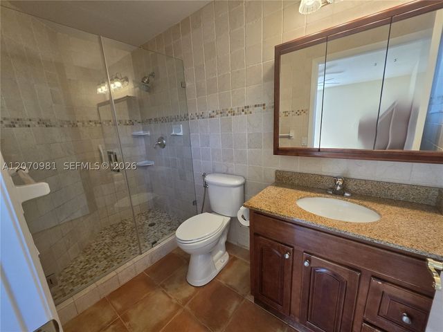 10076 NW 51st Ter, Doral, FL 33178