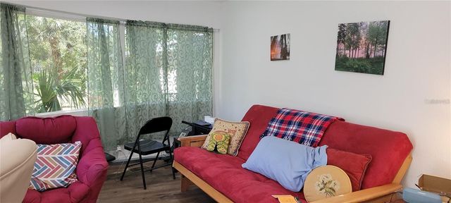 416 W HOWRY, Deland, FL 32720