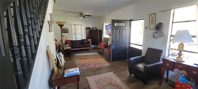 416 W HOWRY, Deland, FL 32720