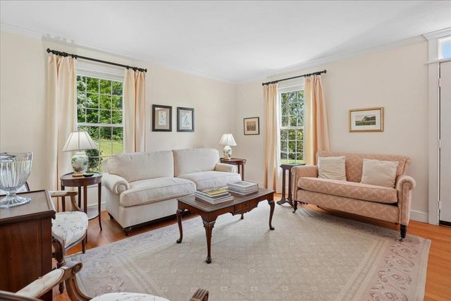 343 N Amherst Road, Bedford, NH 03110