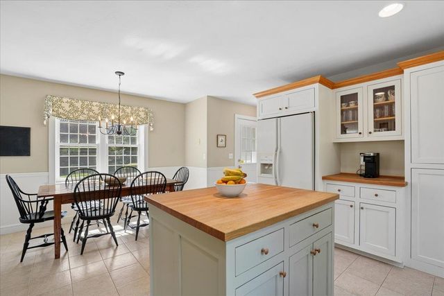 343 N Amherst Road, Bedford, NH 03110