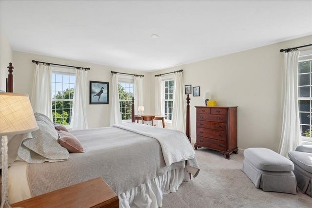 343 N Amherst Road, Bedford, NH 03110