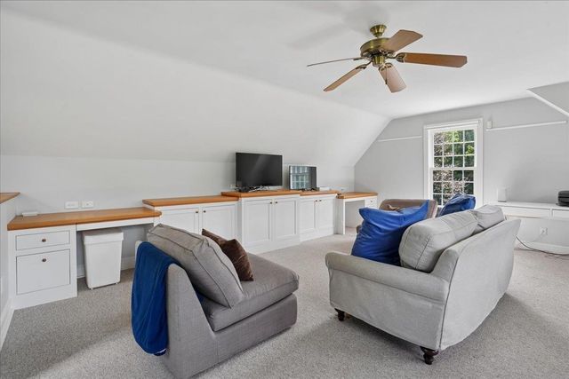 343 N Amherst Road, Bedford, NH 03110