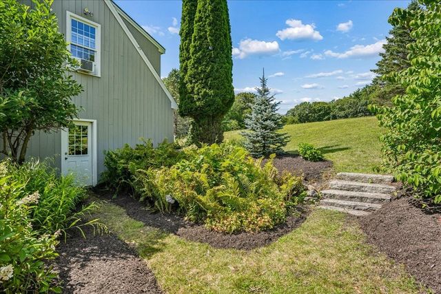343 N Amherst Road, Bedford, NH 03110