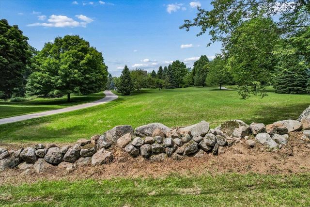 343 N Amherst Road, Bedford, NH 03110