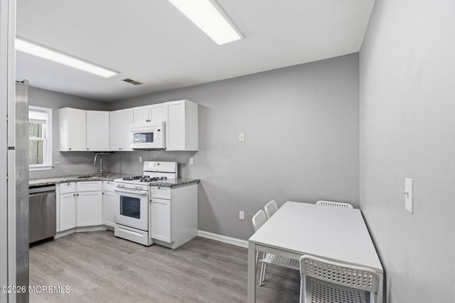 7 Branchwood Drive, Lakewood, NJ 08701