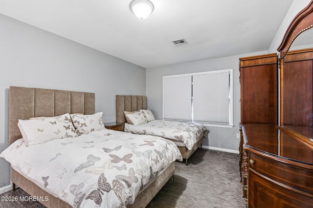 7 Branchwood Drive, Lakewood, NJ 08701