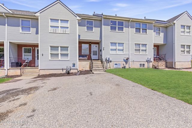7 Branchwood Drive, Lakewood, NJ 08701
