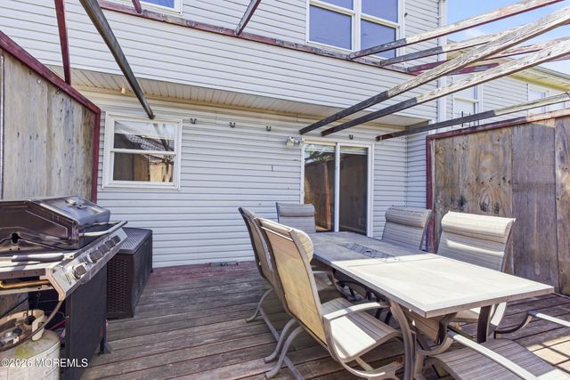 7 Branchwood Drive, Lakewood, NJ 08701