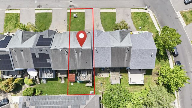 7 Branchwood Drive, Lakewood, NJ 08701