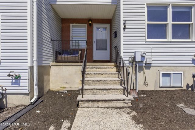 7 Branchwood Drive, Lakewood, NJ 08701