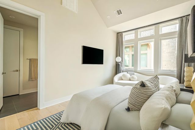 2300 Enfield RD 302, Austin, TX 78703