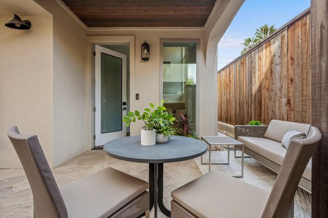 2300 Enfield RD 302, Austin, TX 78703