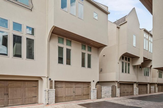 2300 Enfield RD 302, Austin, TX 78703