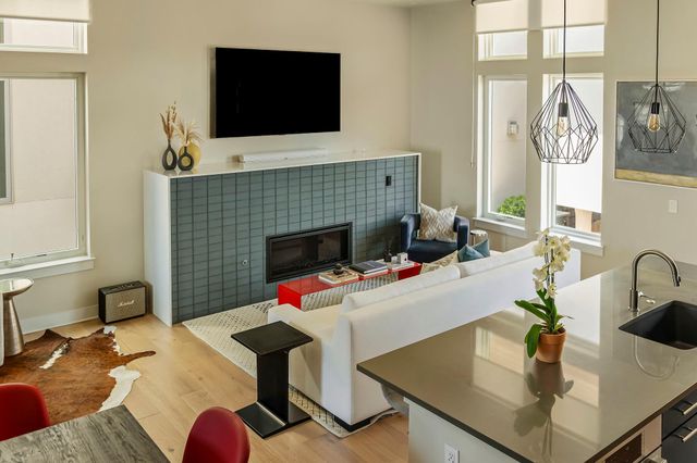 2300 Enfield RD 302, Austin, TX 78703