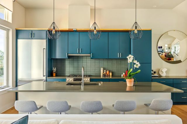 2300 Enfield RD 302, Austin, TX 78703