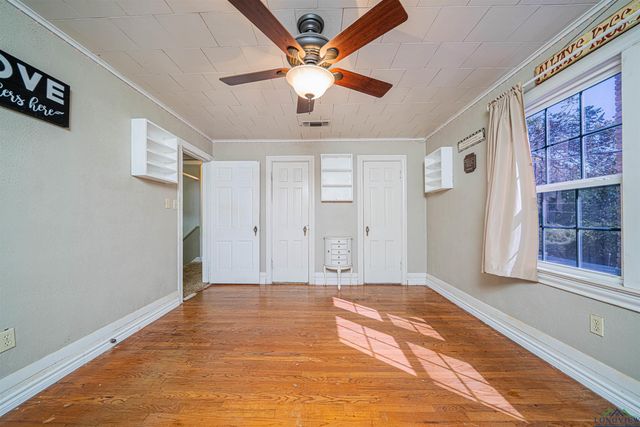 921 N Montgomery St, Gilmer, TX 75644