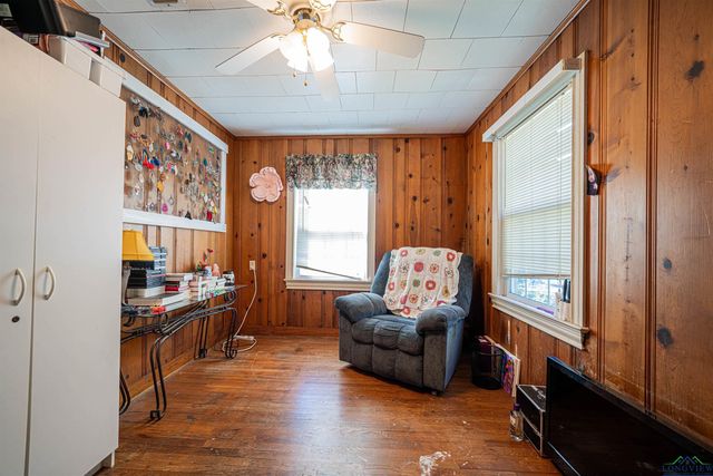 921 N Montgomery St, Gilmer, TX 75644