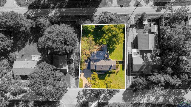 921 N Montgomery St, Gilmer, TX 75644